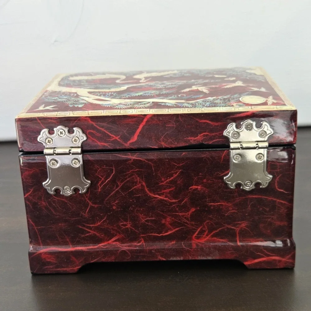 Korean Najeon Chilgi Lacquer Jewelry/Music Box With Mother Of Pearl Crane Motif